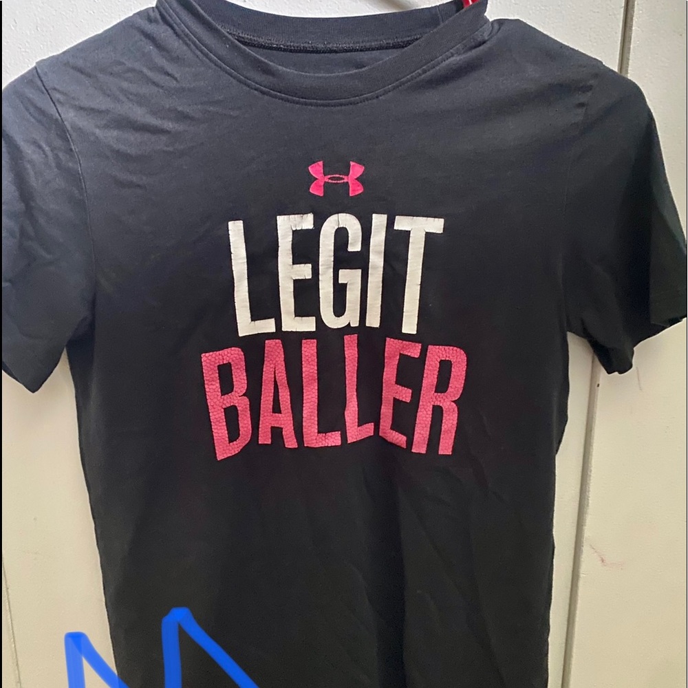 Big Boys Medium Under Armour Shirt